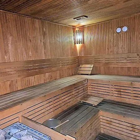 Taksim Perfect Sauna Pool Access Otel