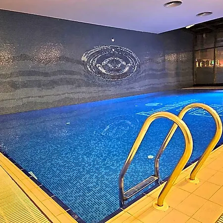 فندق Taksim Perfect Sauna Pool Access